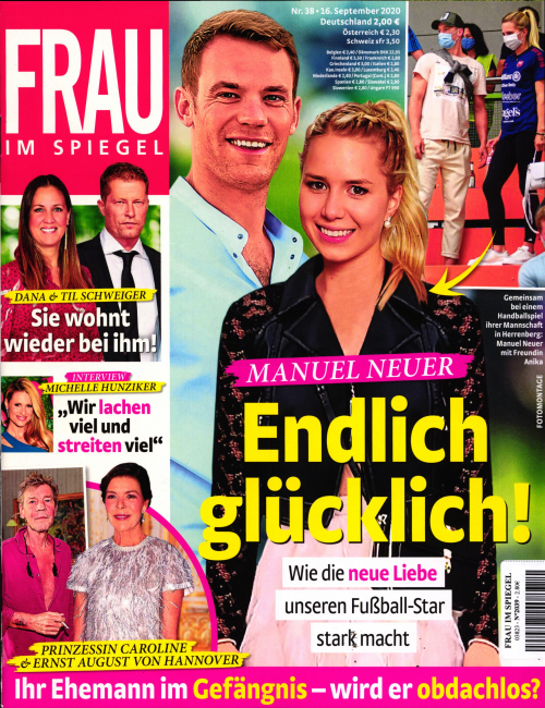 FRAU IM SPIEGEL