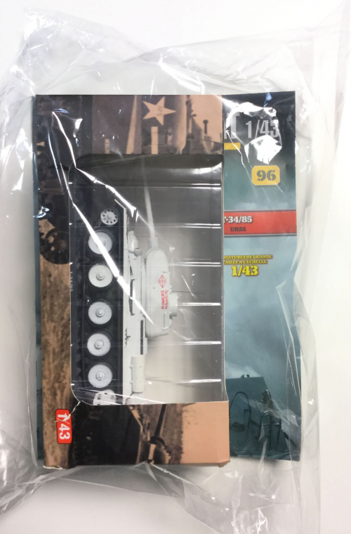 EY CHARS DE COMBAT 1/43 FR